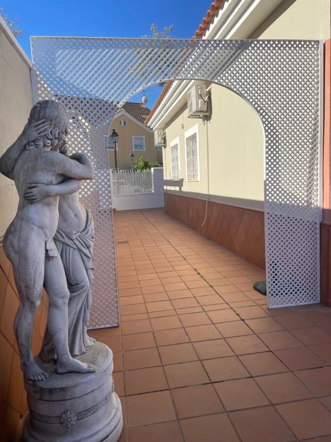 Villa Triana Sewilla Zewnętrze zdjęcie